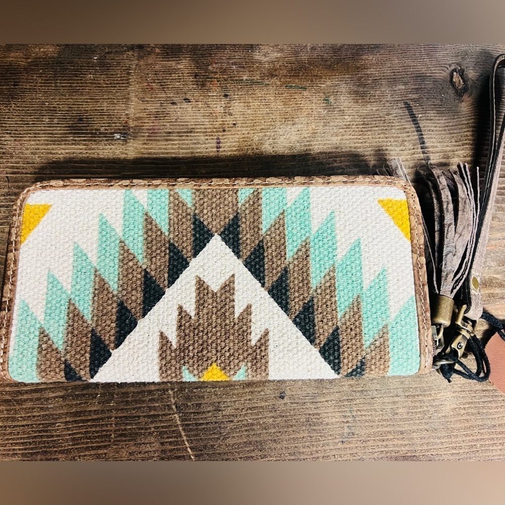 Myra bag wallet